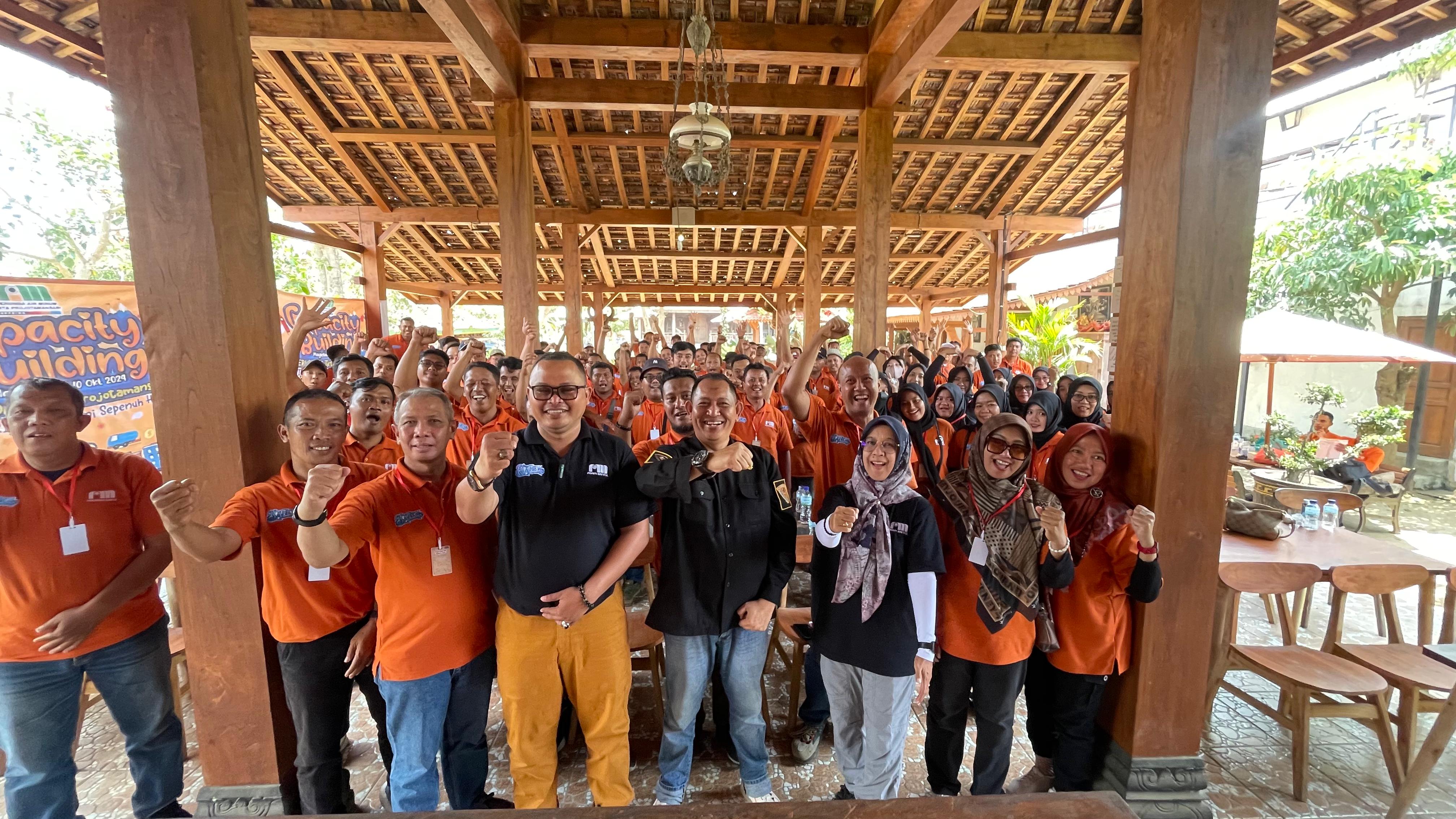 Membangun SDM Unggul dan Pelayanan Prima Melalui Pelatihan Capacity Building